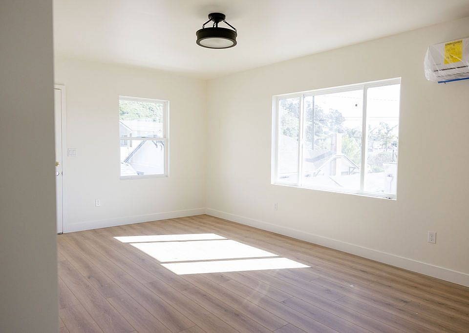 Living Room facing Prospect - Split System heating and A/C