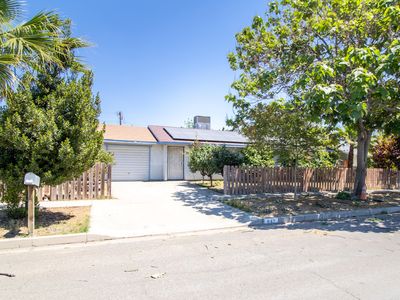 842 S P Street, Tulare, CA, 93274