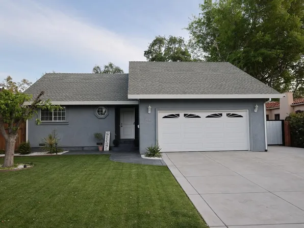3414 Club Ln, Sacramento, CA 95821