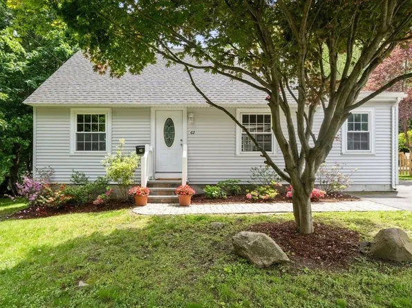 62 Bacon St, Natick, MA 01760