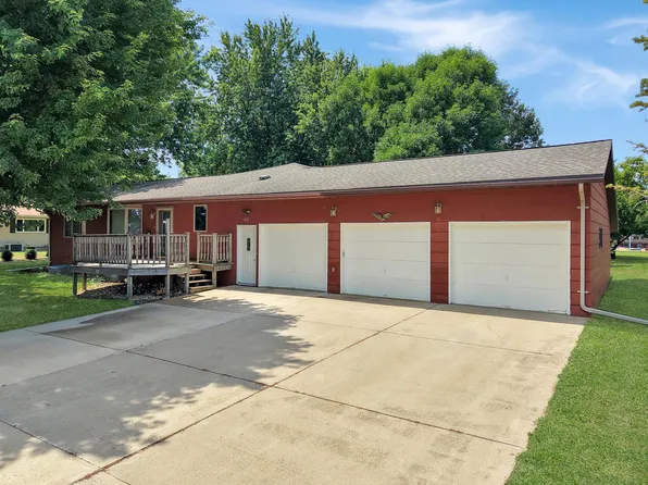 431 Spring St, Tracy, MN 56175