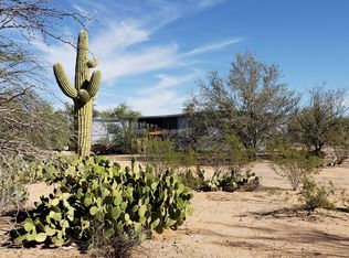 5880 N Chaparral Rd, Tucson, AZ 85743