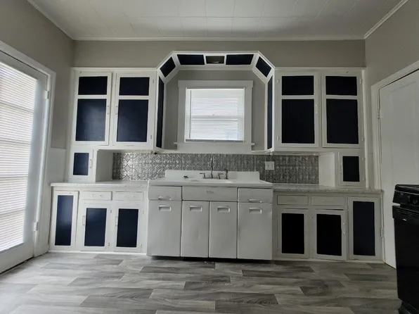 8441 Tennessee Ave #A, Saint Louis, MO 63125