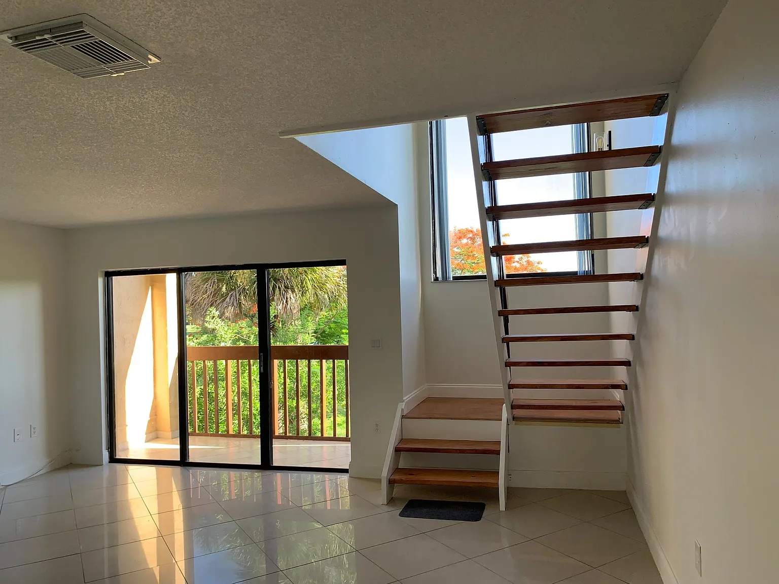 2 bed, 2.5 bath, 1520 sqft, $2,900 — Photo 4