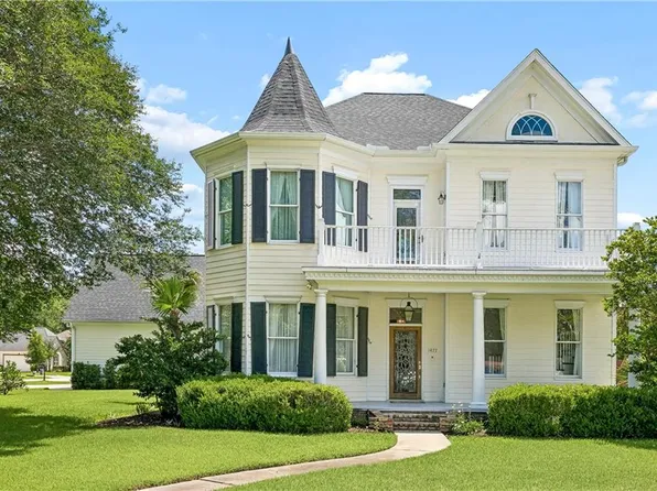 1477 Woodmere Dr, Mandeville, LA 70471