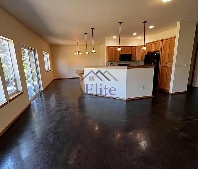 251 W Berry Ridge Rd — Photo 8