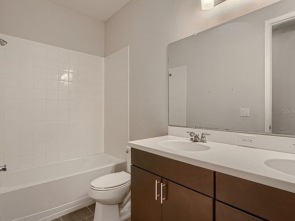 3rd image of 32625 Coldwater Creek Loop