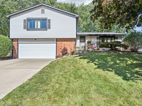 959 Trailside Ln, Bartlett, IL 60103