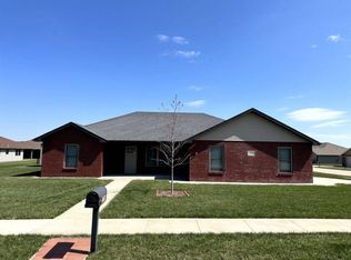 1396 Southwinds Dr, Fulton, MO 65251