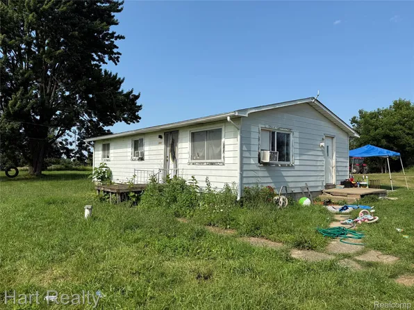 3571 Sandusky Rd, Peck, MI 48466