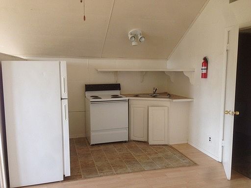 2nd image of 19 W Palo Verde St APT 4