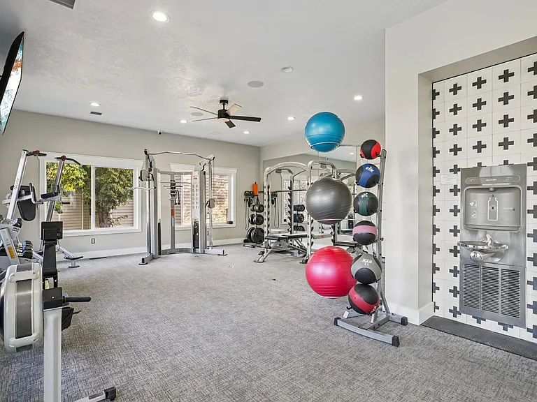 Pinebrook — Photo 31
