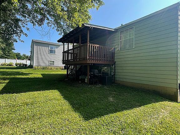 3rd image of 10257 Hawkhurst Dr
