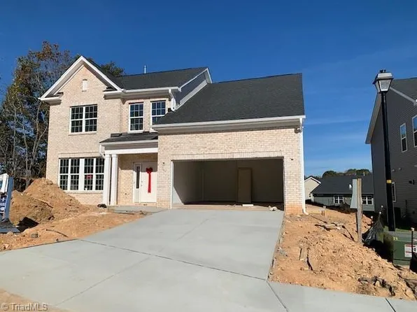 7255 Huntgate Dr, Kernersville, NC 27284