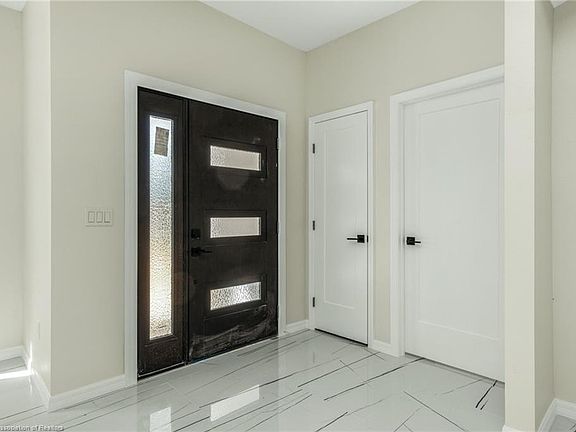 3rd image of 7045 San Bruno Dr
