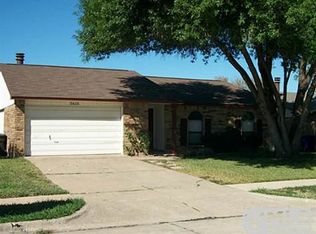 5613 Pearce St, The Colony, TX 75056