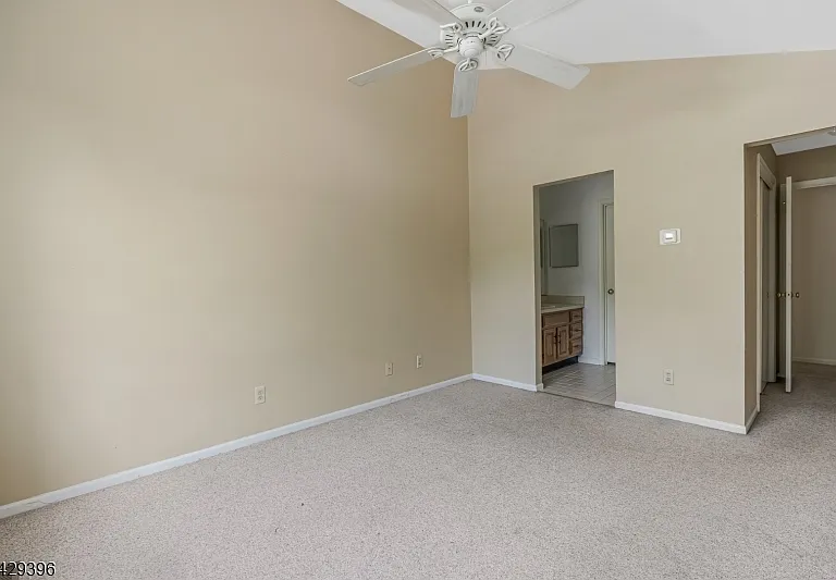 44 Spruce Ct — Photo 20