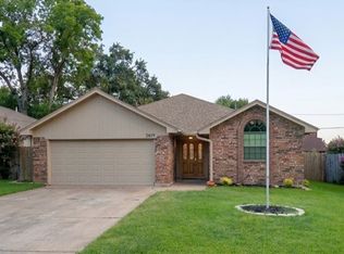 5619 Autumn Wheat Trl, Arlington, TX 76017