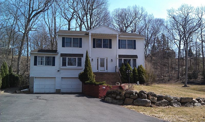 2nd image of 98 Orben Dr