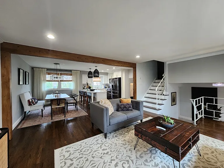 22 Gatehouse Ln — Photo 10
