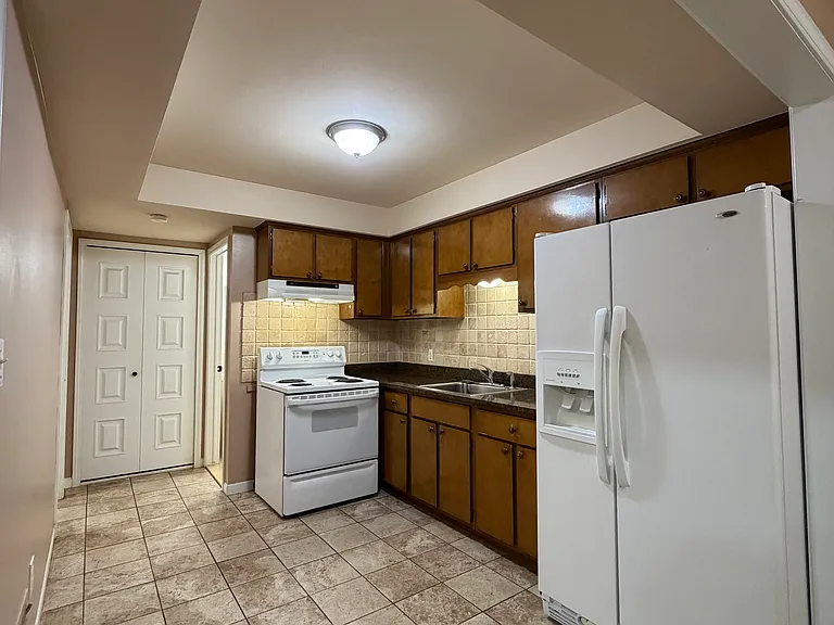 29852 City Center Dr #3 — Photo 11