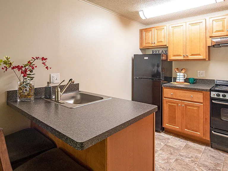 Saddlewood Apartments & Townhomes — Photo 12