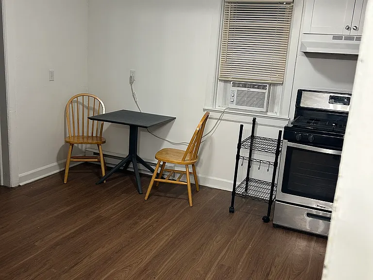 4 Stanton Ave #2 — Photo 9