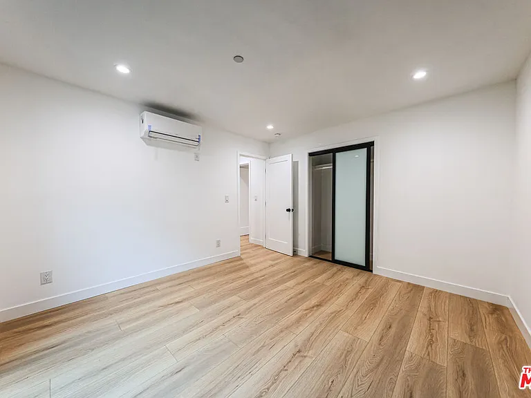 1525 S Carmelina Ave #1527-1/2 — Photo 14