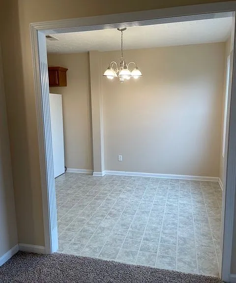 122 Darby Woods Ct — Photo 4