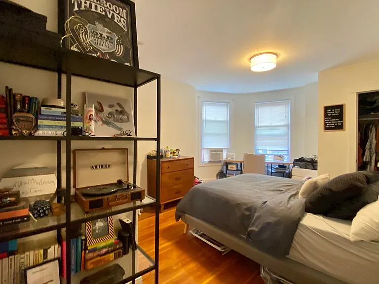83 Harvard St #29 — Photo 31