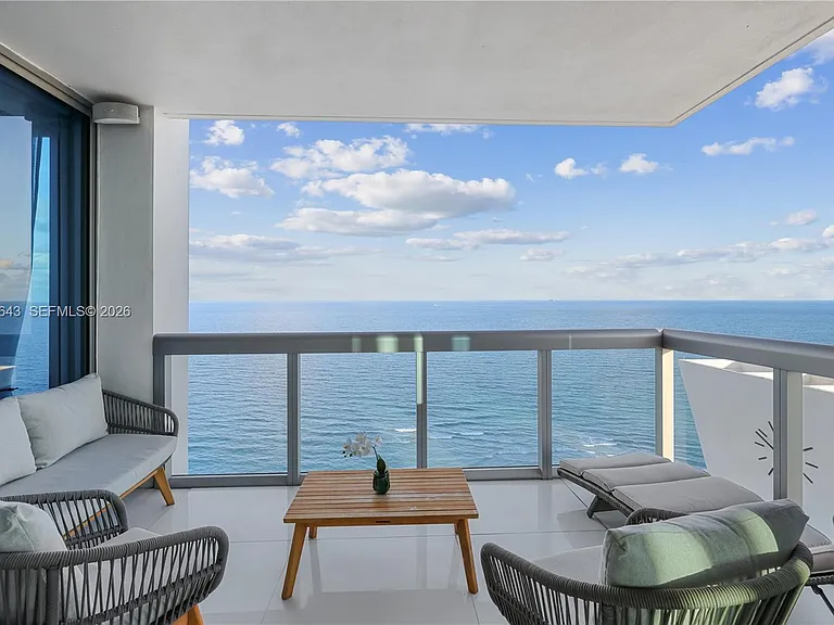 6899 Collins Ave #2208 — Photo 4