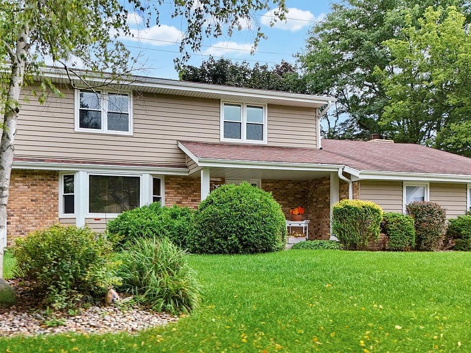 1st image of 10257 W Spring Green ROAD