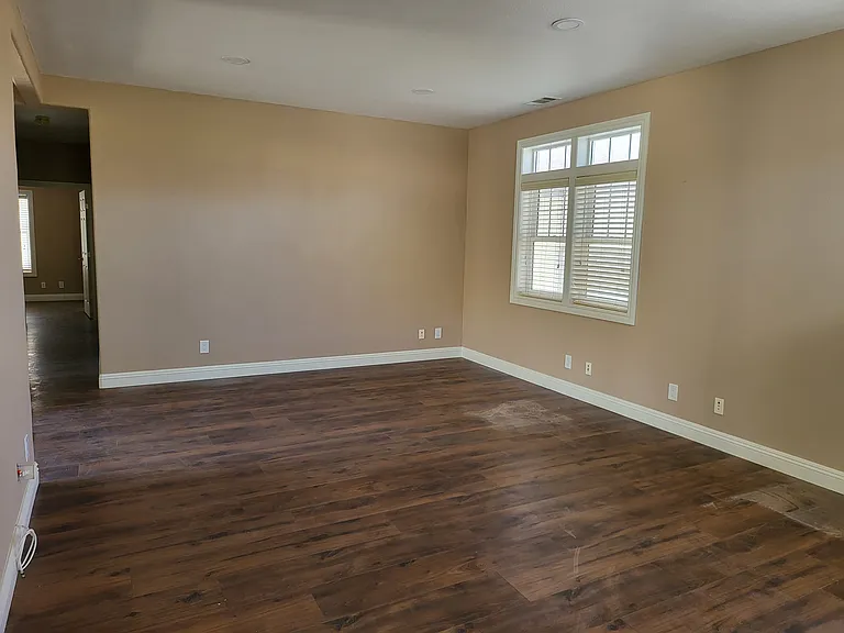 216 Spring St #1 — Photo 3