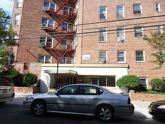 Rented by First Executive Realty Inc | media 6