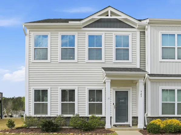 949 Robbie Jackson Ln, Fuquay Varina, NC 27526