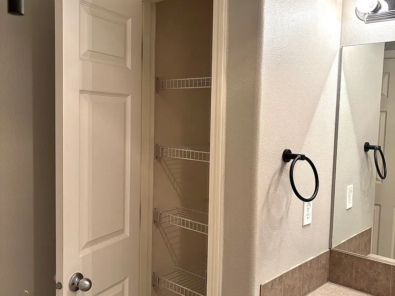 466 Corinne Dr — Photo 30