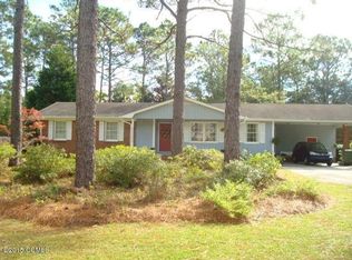 423 Star Hill Dr, Cape Carteret, NC 28584