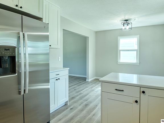 5th image of 8523 Orchard Ave