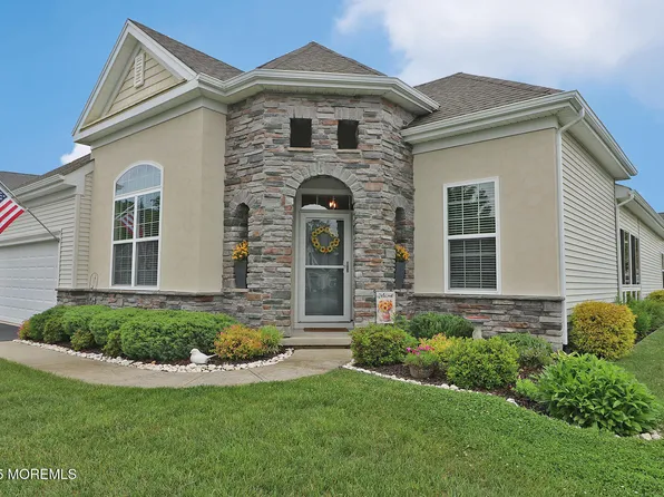 46 Rockland Street, Barnegat, NJ 08005