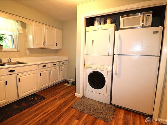 5th image of 2116 Westlawn Dr