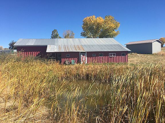 1800 Sq foot solid barn