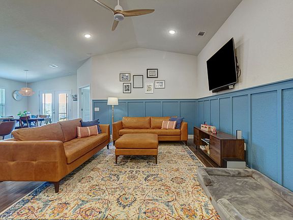 4th image of 6209 Redberry Dr