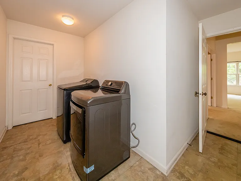 2803 Bluewater Cir — Photo 18