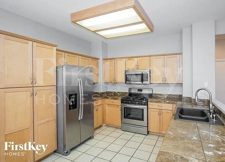 8136 Kokoma Dr — Photo 7