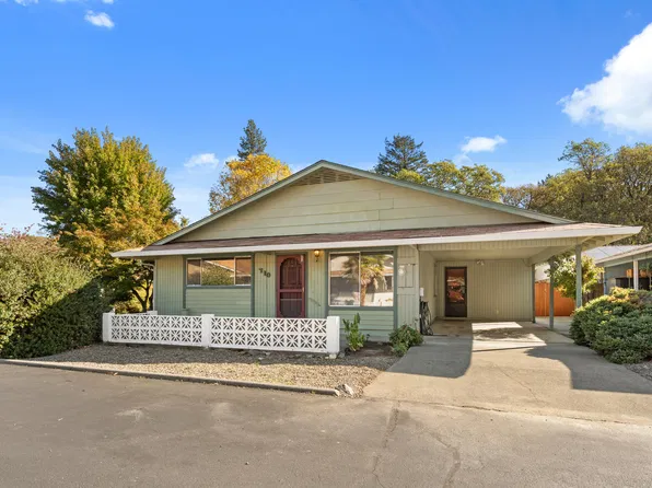 710 Brookside Cir, Rogue River, OR 97537