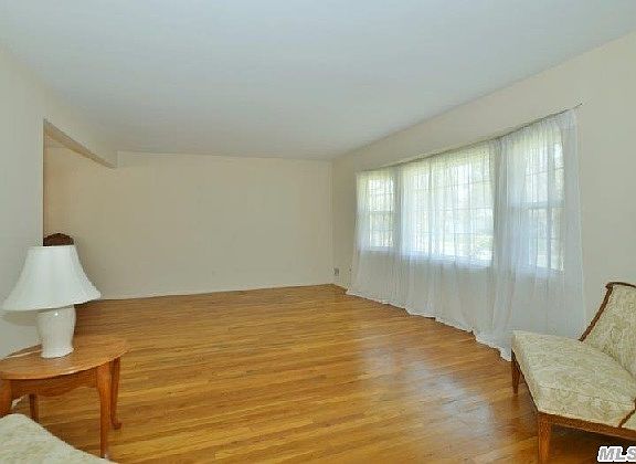 3rd image of 23 Bartel Dr