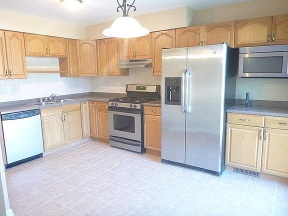 4th image of 406 N Fulton Ave