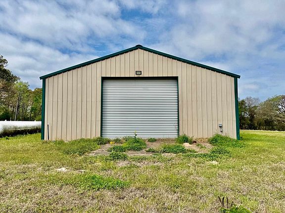 4th image of 1260 County Road 236 E