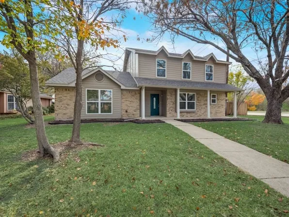 1874 College Pkwy, Lewisville, TX 75077