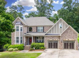 1064 Acorn Oak Dr, Lawrenceville, GA 30045